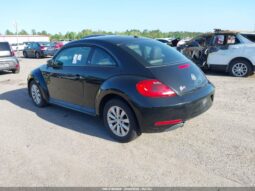 
										2015 Volkswagen Beetle full									