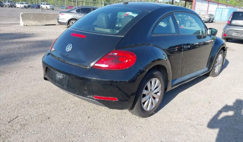 
								2015 Volkswagen Beetle full									