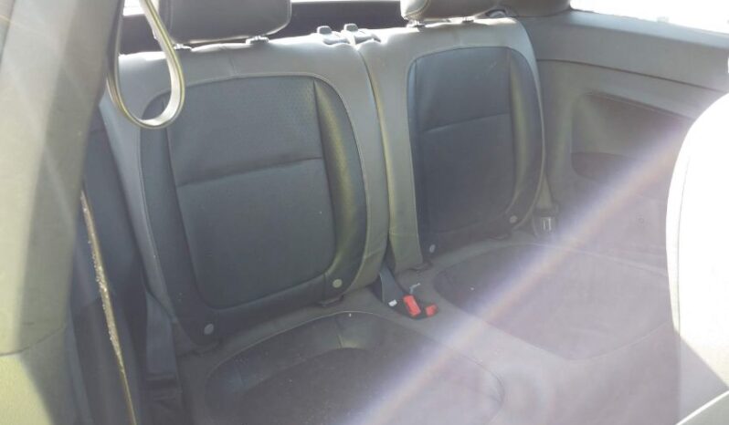 
								2015 Volkswagen Beetle full									