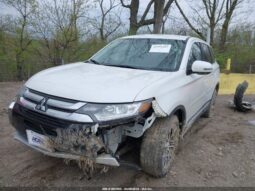 
										2017 Mitsubishi Outlander full									