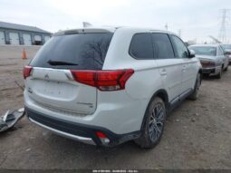 
										2017 Mitsubishi Outlander full									