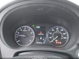 
										2017 Mitsubishi Outlander full									