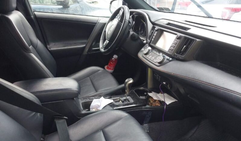 
								2017 Toyota Rav4 full									