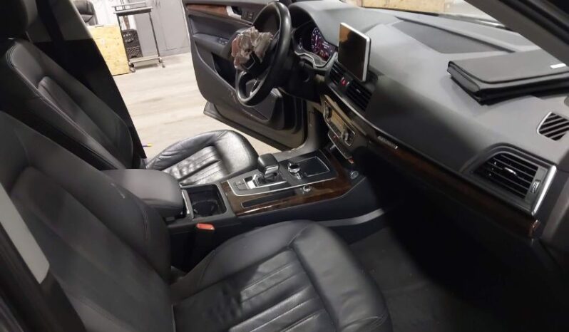
								2018 Audi Q5 full									