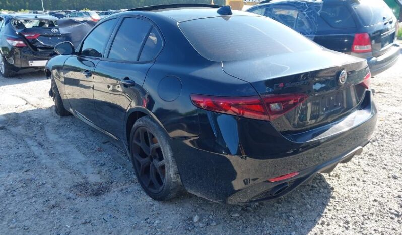 
								2019 Alfa romeo Giulia full									