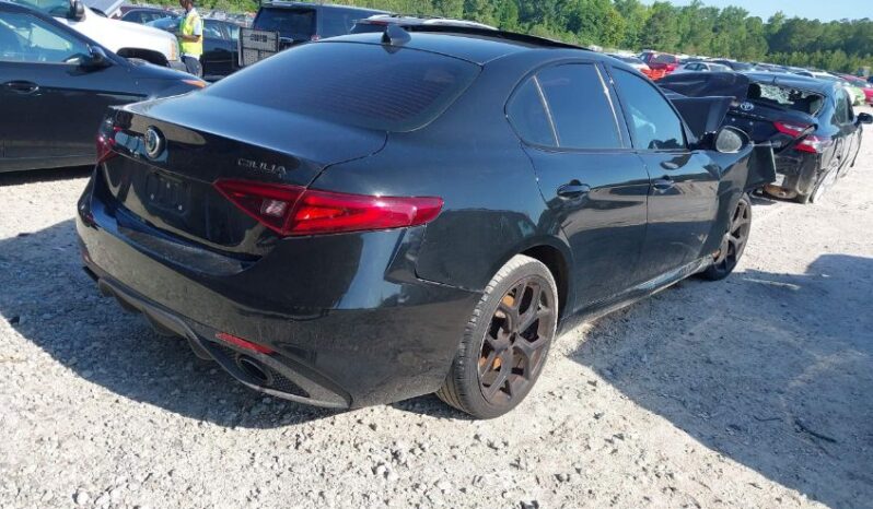 
								2019 Alfa romeo Giulia full									