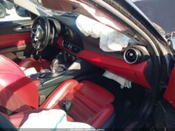 
										2019 Alfa romeo Giulia full									