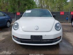 
										2013 Volkswagen Beetle full									