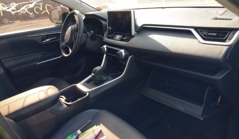 
								2023 Toyota Rav4 full									