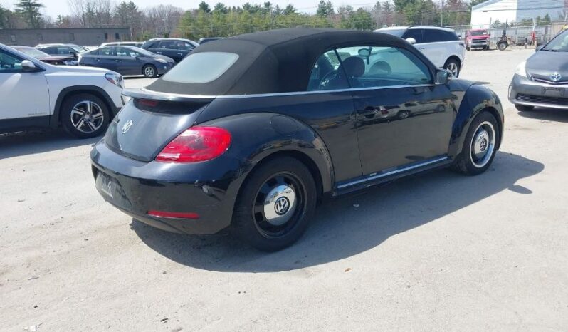 
								2015 Volkswagen Beetle full									