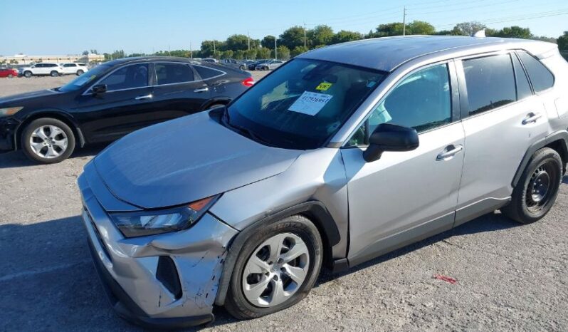 
								2022 Toyota Rav4 full									