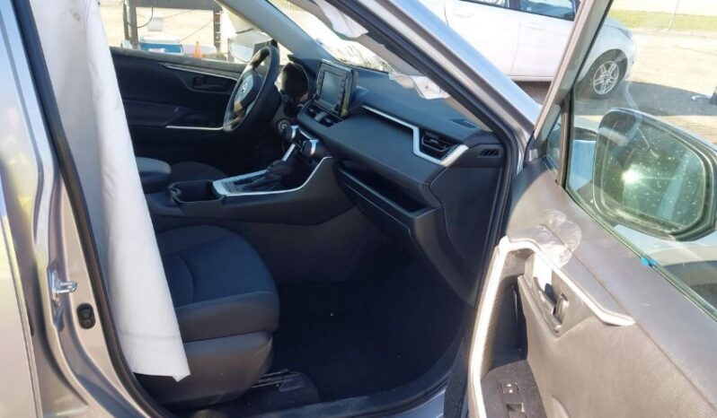 
								2022 Toyota Rav4 full									