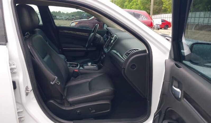 
								2022 Chrysler 300 full									
