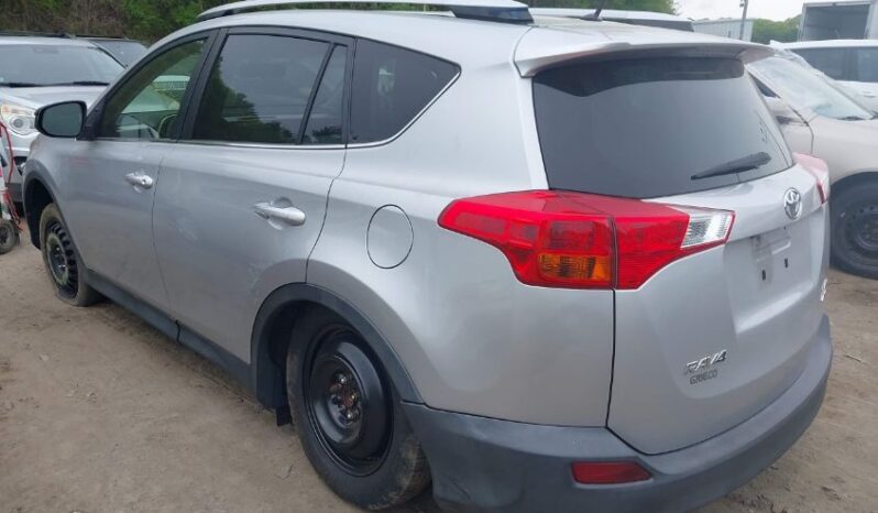 
								2015 Toyota Rav4 full									