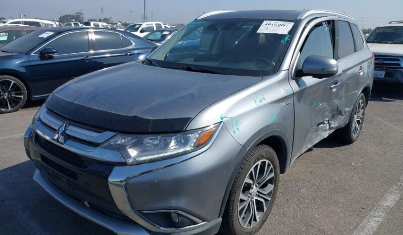 
								2018 Mitsubishi Outlander full									
