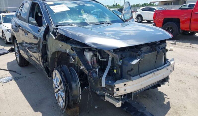 
								2020 Toyota Rav4 full									