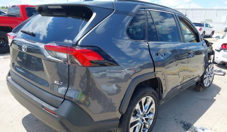 
								2020 Toyota Rav4 full									