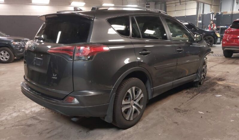 
								2018 Toyota Rav4 full									
