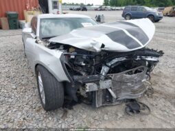 
										2019 Chevrolet Camaro full									