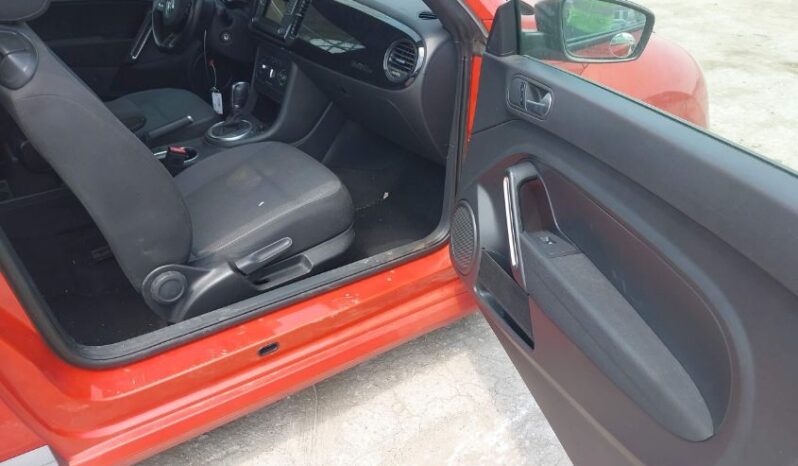 
								2016 Volkswagen Beetle full									
