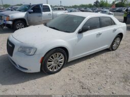 
										2015 Chrysler 300 full									
