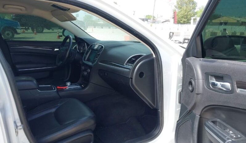 
								2015 Chrysler 300 full									