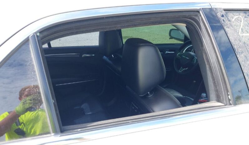 
								2015 Chrysler 300 full									
