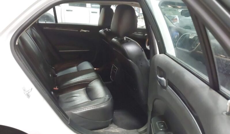 
								2022 Chrysler 300 full									