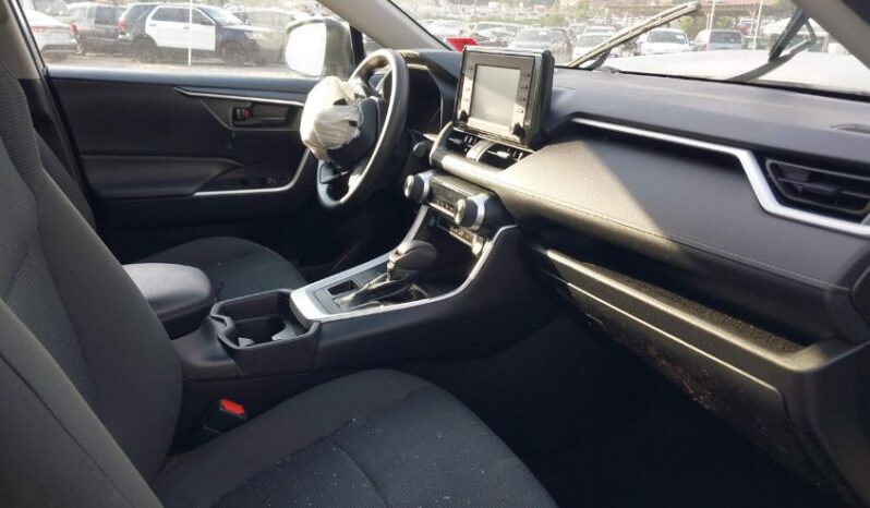 
								2021 Toyota Rav4 full									