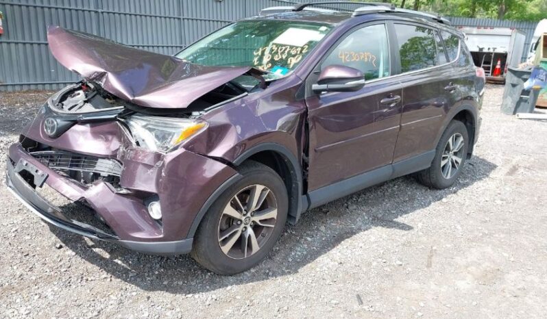 
								2018 Toyota Rav4 full									