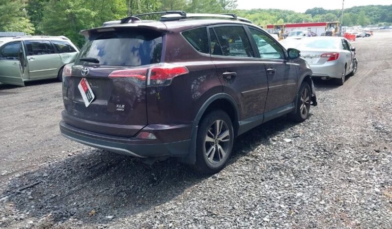 
								2018 Toyota Rav4 full									