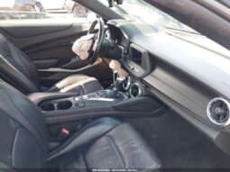 
										2019 Chevrolet Camaro full									