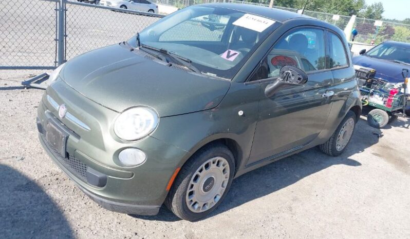 
								2015 Fiat 500 full									