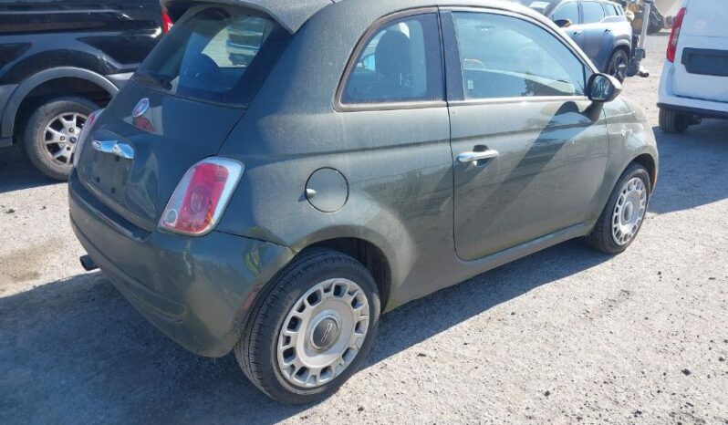 
								2015 Fiat 500 full									