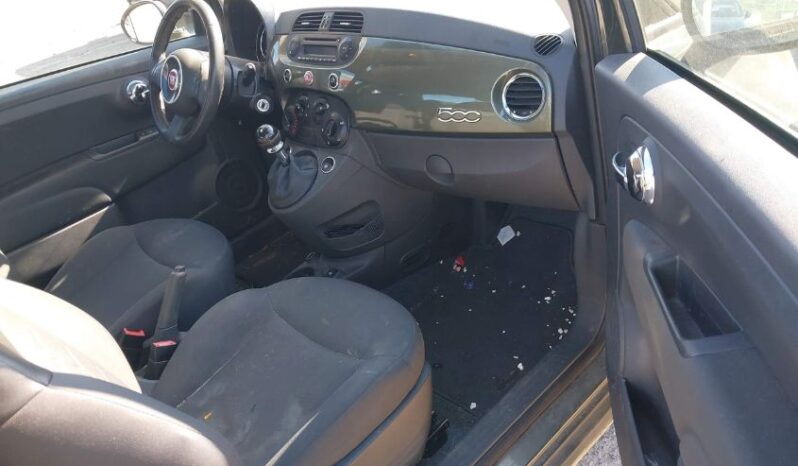 
								2015 Fiat 500 full									