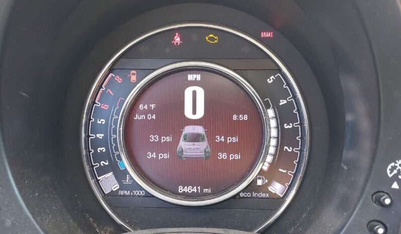 
								2015 Fiat 500 full									