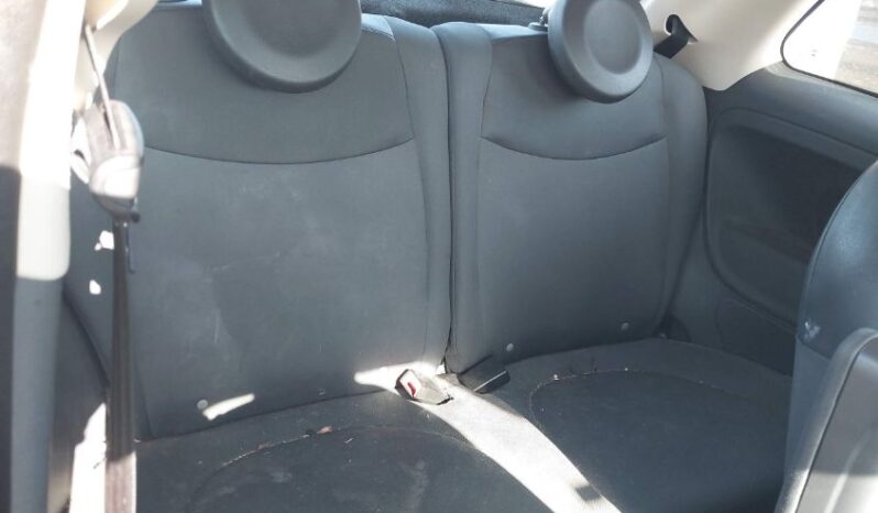 
								2015 Fiat 500 full									