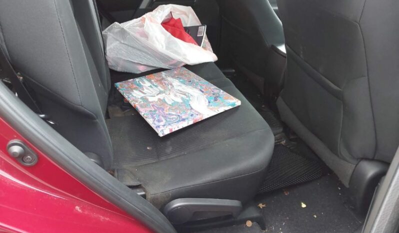 
								2018 Toyota Rav4 full									