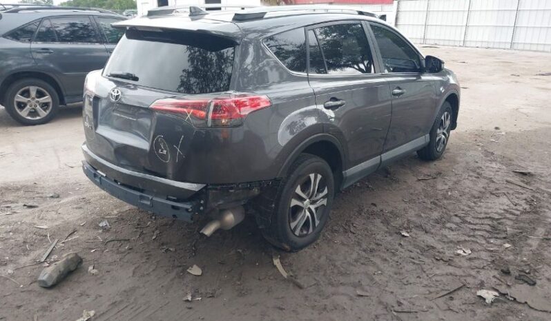 
								2017 Toyota Rav4 full									