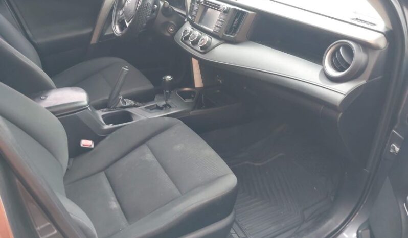 
								2017 Toyota Rav4 full									