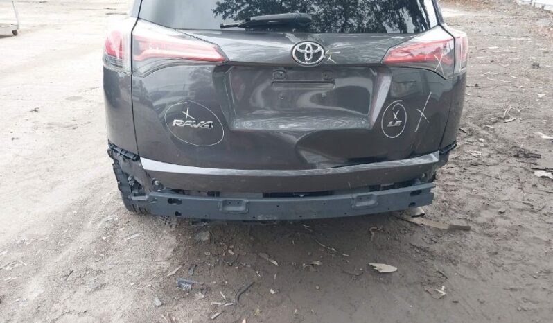 
								2017 Toyota Rav4 full									