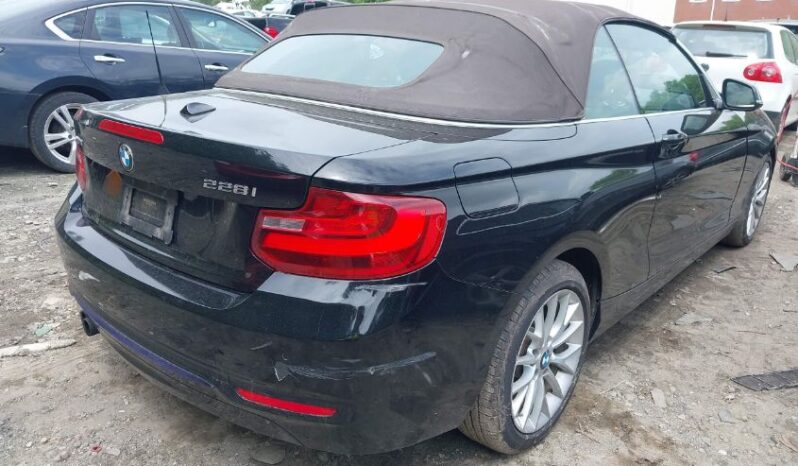 
								2016 BMW 2 series full									
