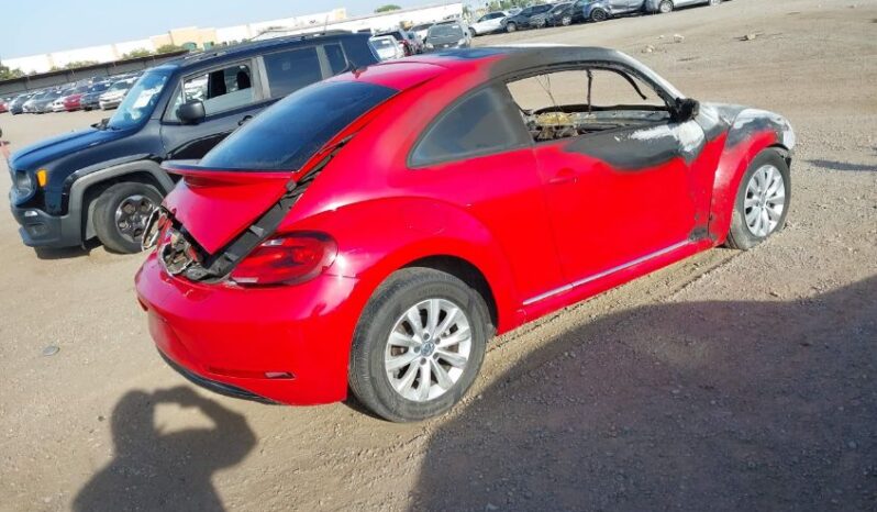
								2019 Volkswagen Beetle full									