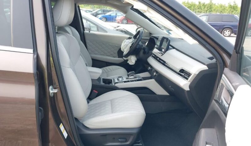 
								2022 Mitsubishi Outlander full									