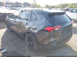 
										2022 Toyota Rav4 full									