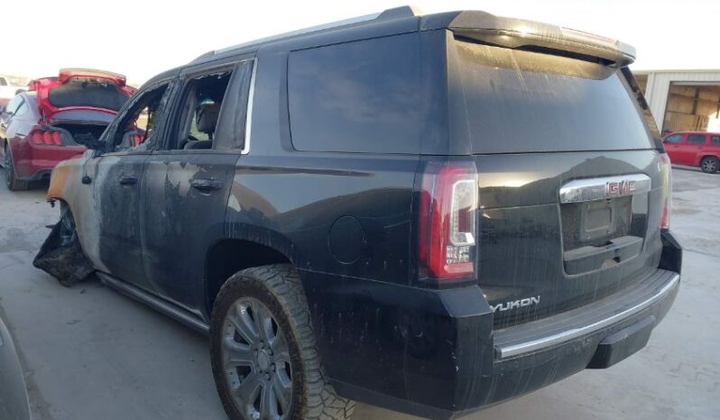 
								2015 Gmc Yukon full									