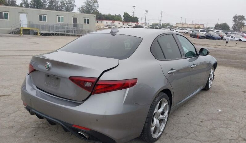 
								2019 Alfa romeo Giulia full									