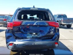 
										2020 Mitsubishi Outlander full									