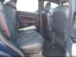 
										2020 Mitsubishi Outlander full									