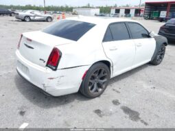 
										2021 Chrysler 300 full									